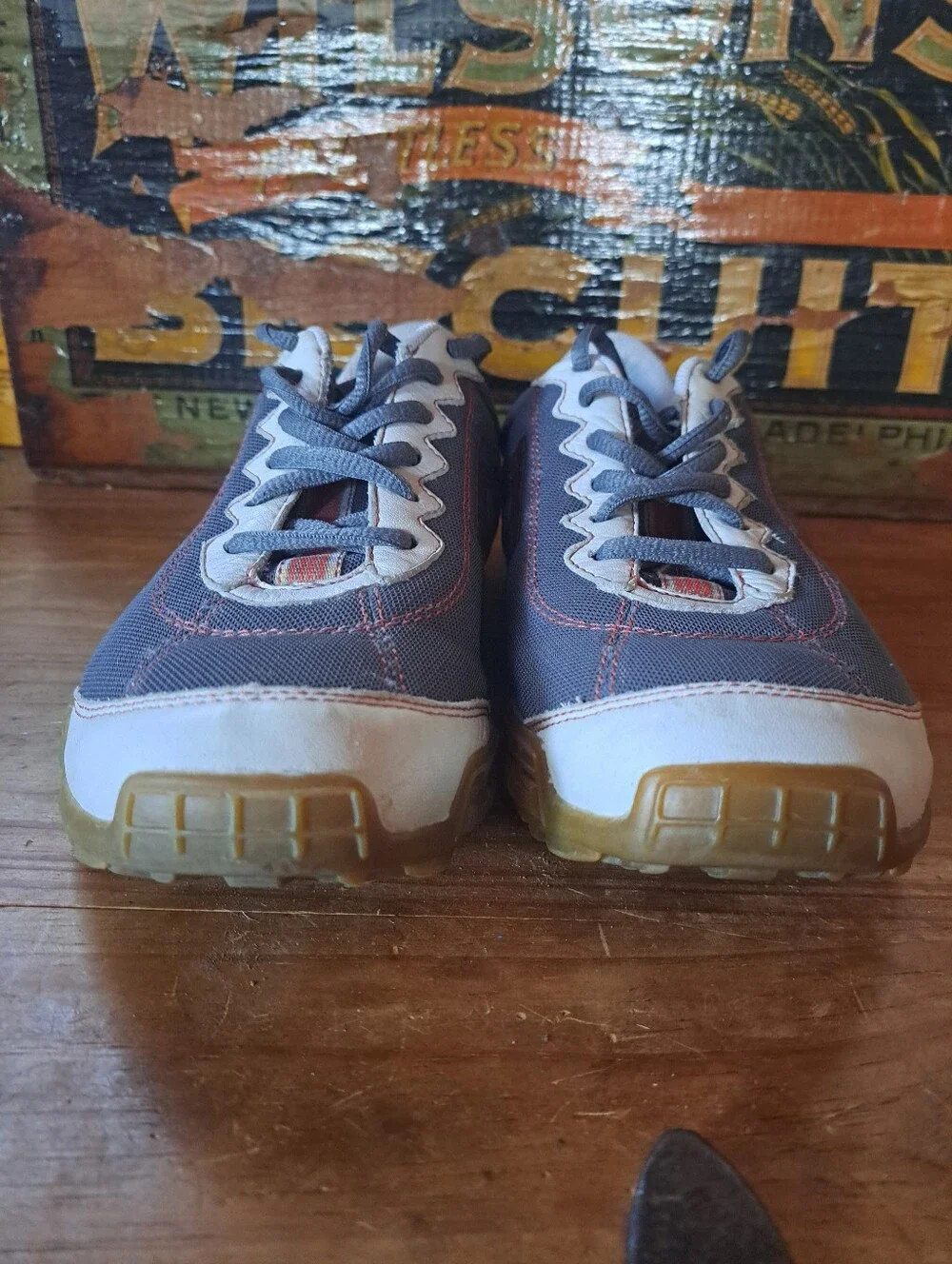 CAT Caterpillar Lifestyle Sneakers Womens Size 8.5 #7280